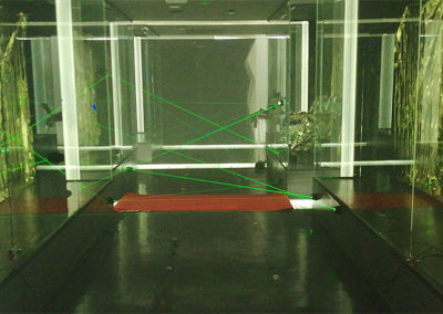 Integrating laser maze